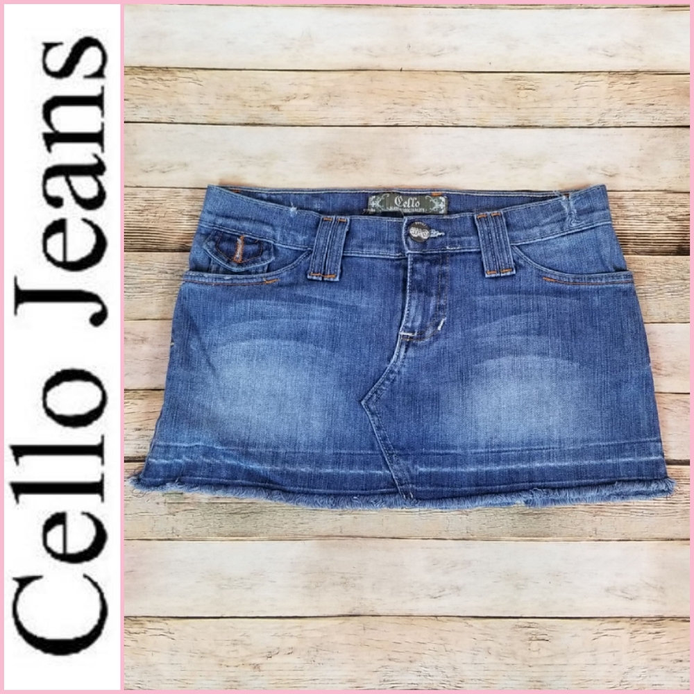 Cello Cutoff Released Raw Edge Hem Denim Skirt